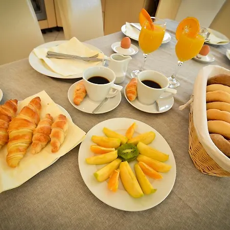 德拉佐维克公寓 *