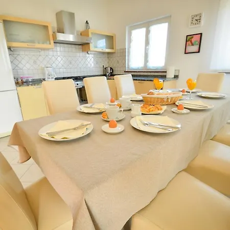 德拉佐维克公寓 * 扎达尔